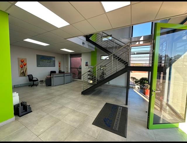 5,002M² WAREHOUSE TO LET IN COSMO BUSINESS PARK